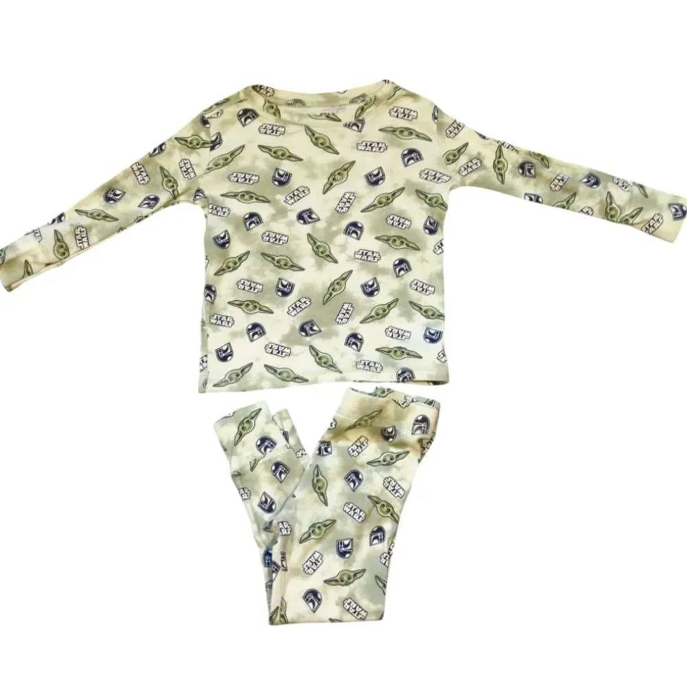 GAP Kids Long Sleeve Star Wars Yoda Print Organic Cotton Pajama Set. PJs. 4. 4T.